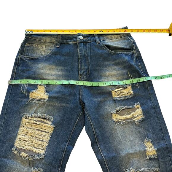 Unbranded Distressed Tattered Women’s Jeans - Picture 3 of 9